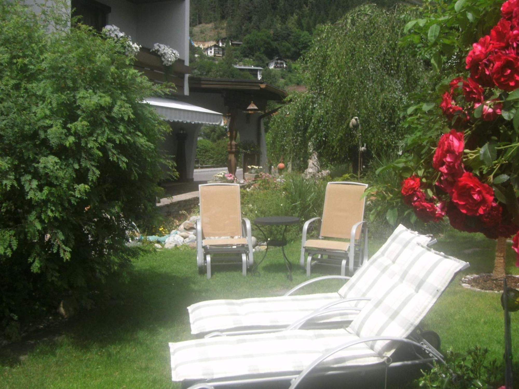Pension Garni Gerhard Oetz Exteriér fotografie